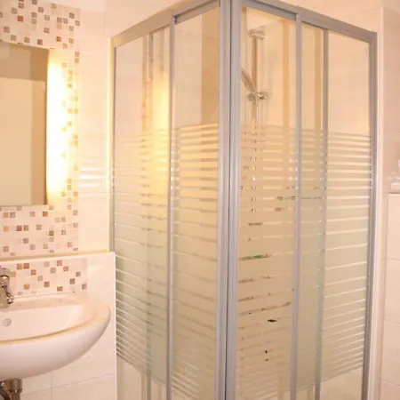 Gesine 3 * Nienhagen